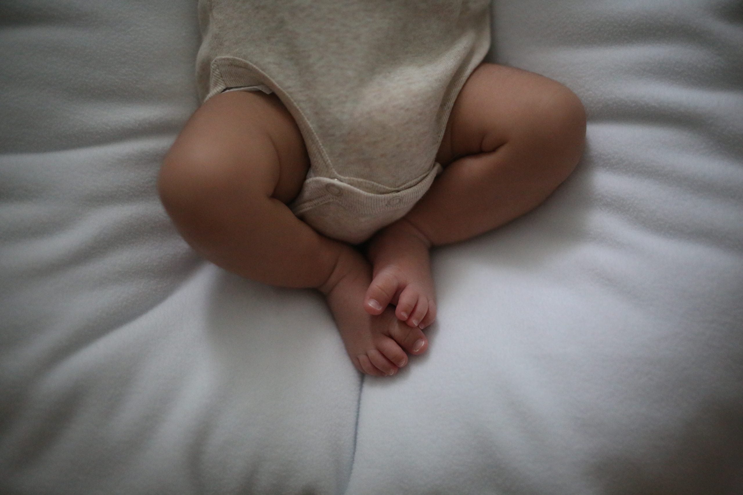 Hygiène naturelle infantile : limiter les couches de bébé